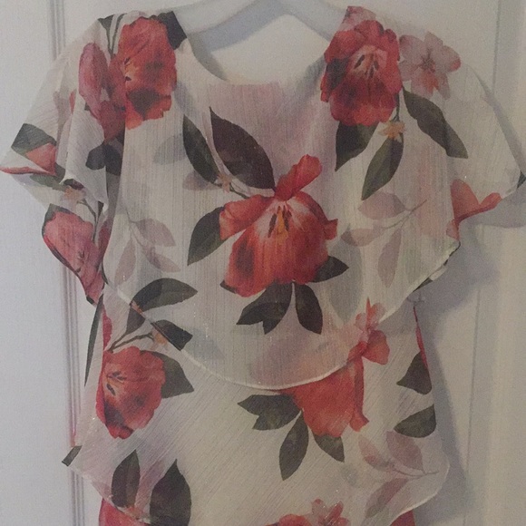 🌸 NEW 🌸 SLNY white layer gown with rose pattern - Picture 5 of 5